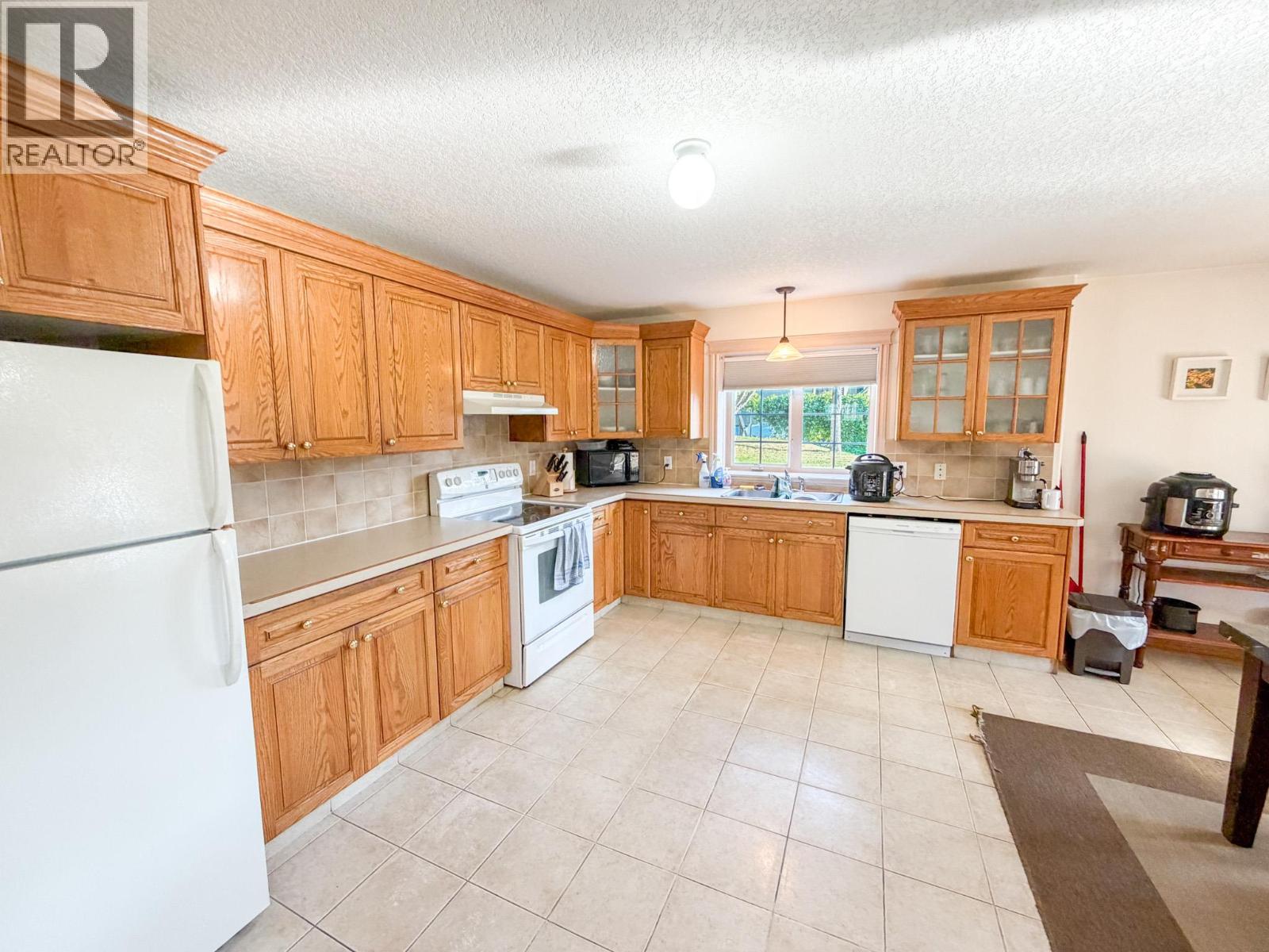 456 Lakeview Road, Invermere, British Columbia  V0A 1K3 - Photo 54 - 10399143