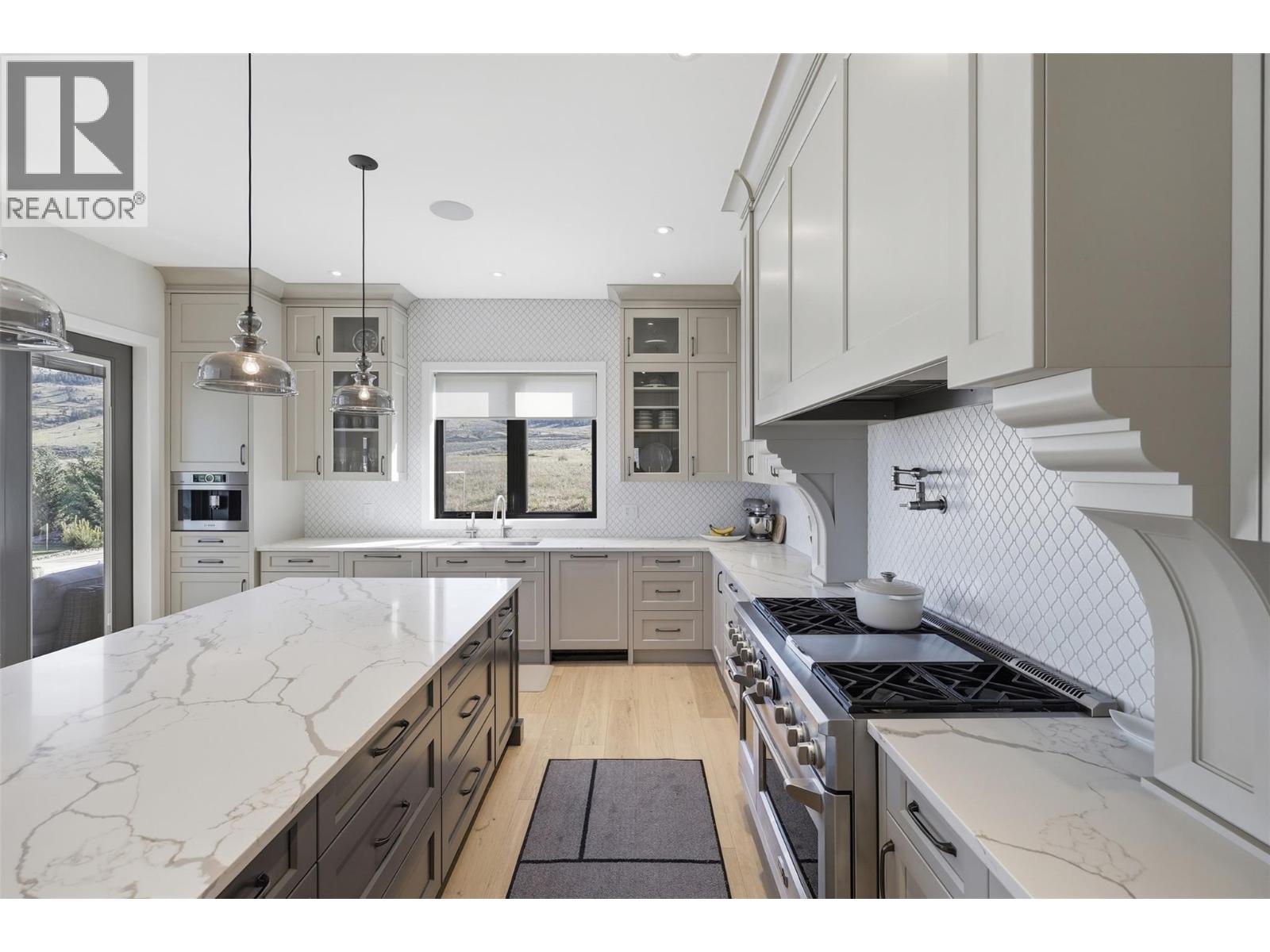 316 Holloway Drive, Kamloops, British Columbia  V1S 0E3 - Photo 14 - 10399424