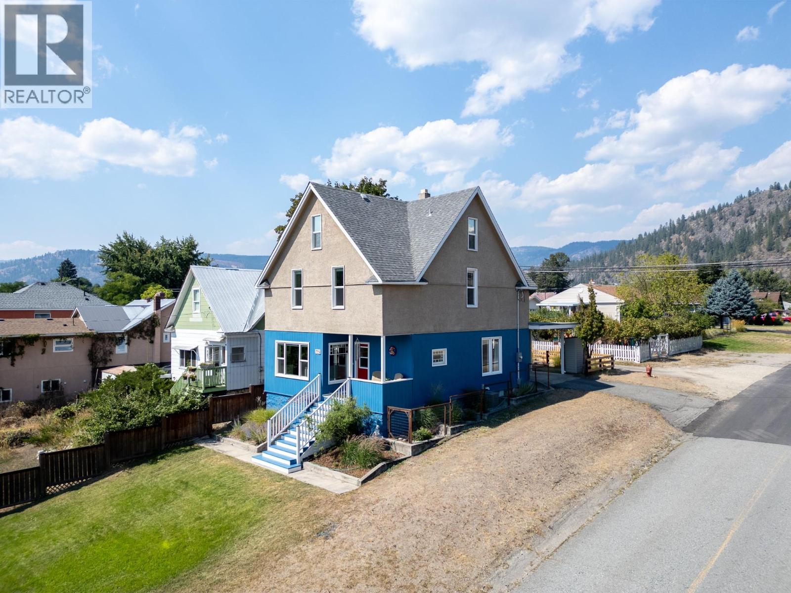 715 72nd Avenue, Grand Forks, British Columbia  V0H 1H0 - Photo 1 - 10399337