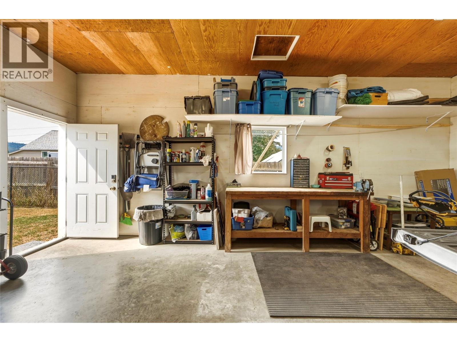 401 Howard Avenue, Enderby, British Columbia  V4Y 4A4 - Photo 27 - 10399216