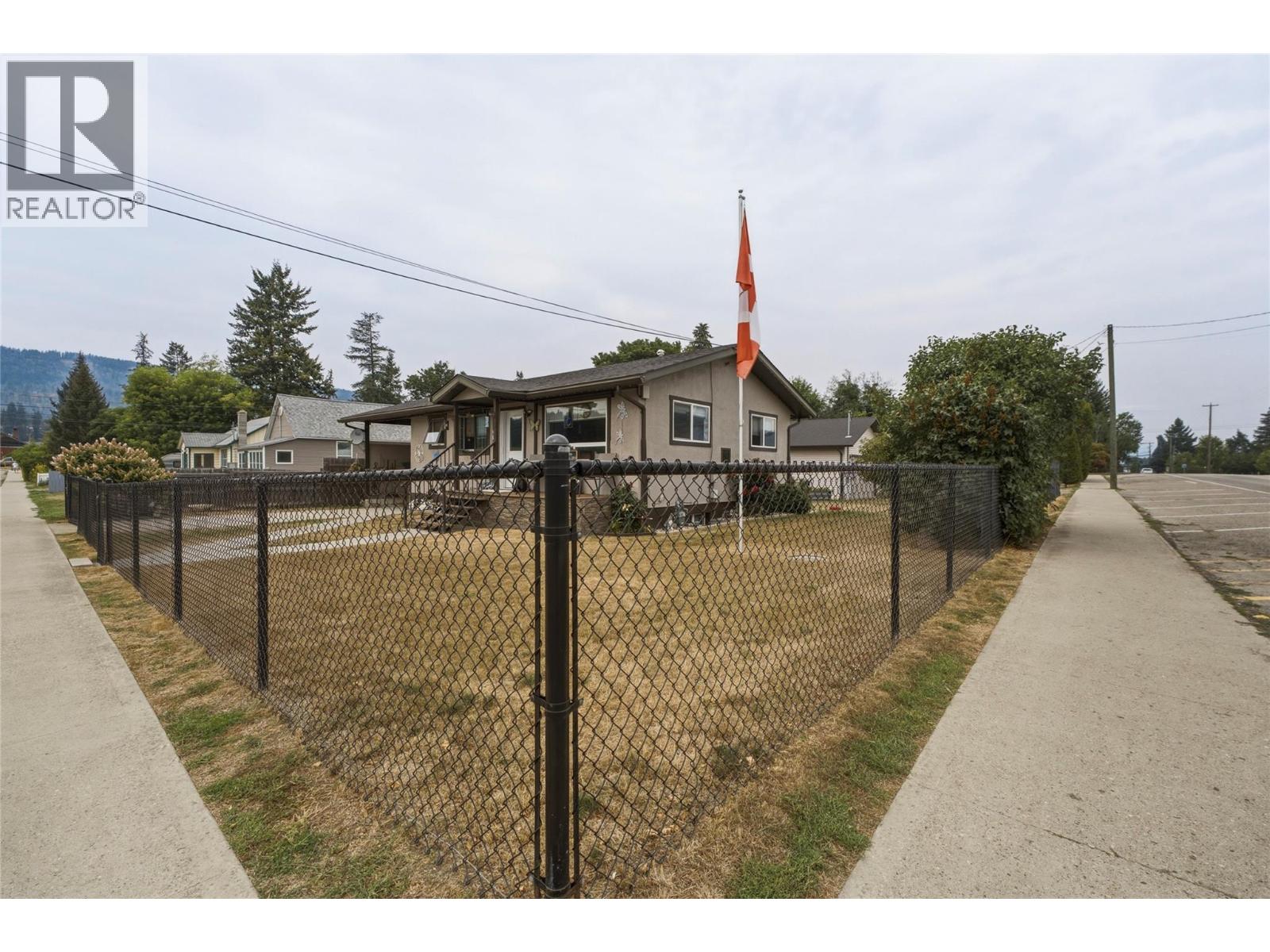 401 Howard Avenue, Enderby, British Columbia  V4Y 4A4 - Photo 32 - 10399216