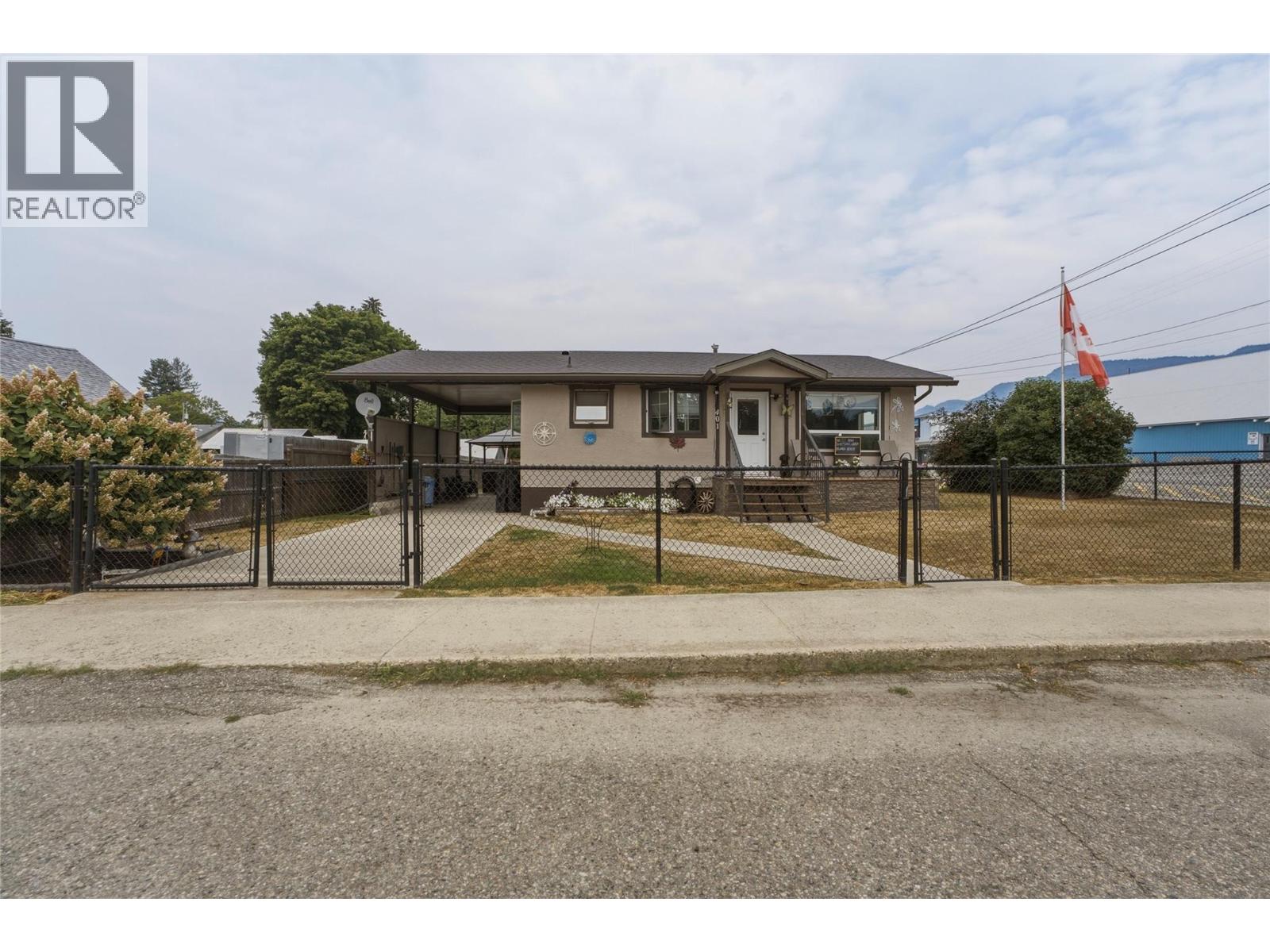 401 Howard Avenue, Enderby, British Columbia  V4Y 4A4 - Photo 33 - 10399216