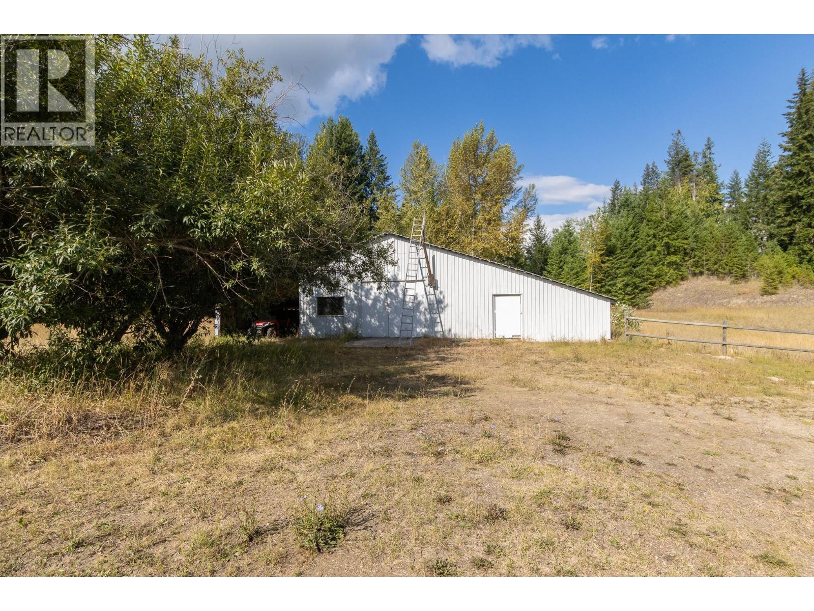 4270 10 Avenue, Salmon Arm, British Columbia  V1E 1W7 - Photo 10 - 10399302