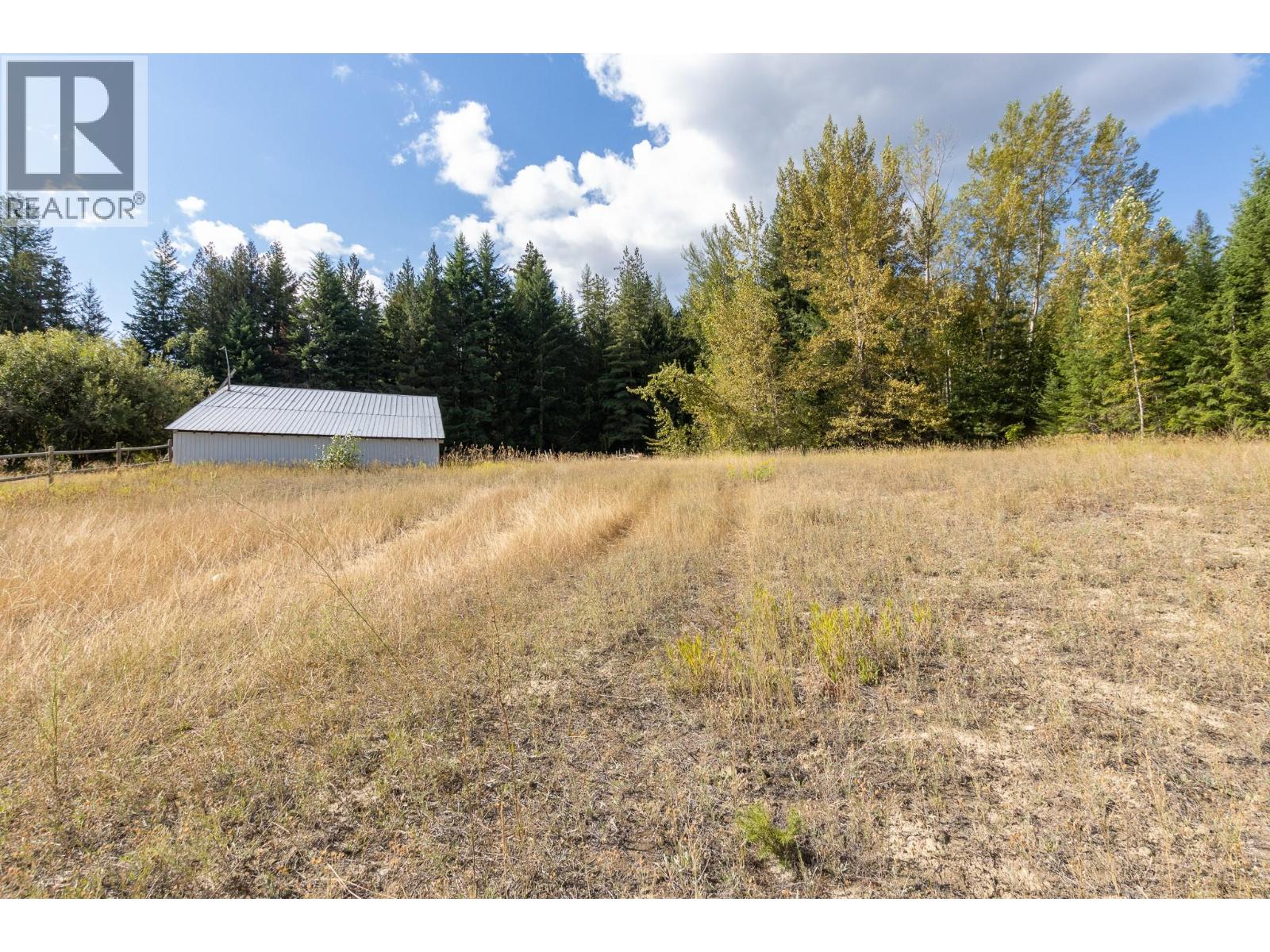 4270 10 Avenue, Salmon Arm, British Columbia  V1E 1W7 - Photo 11 - 10399302