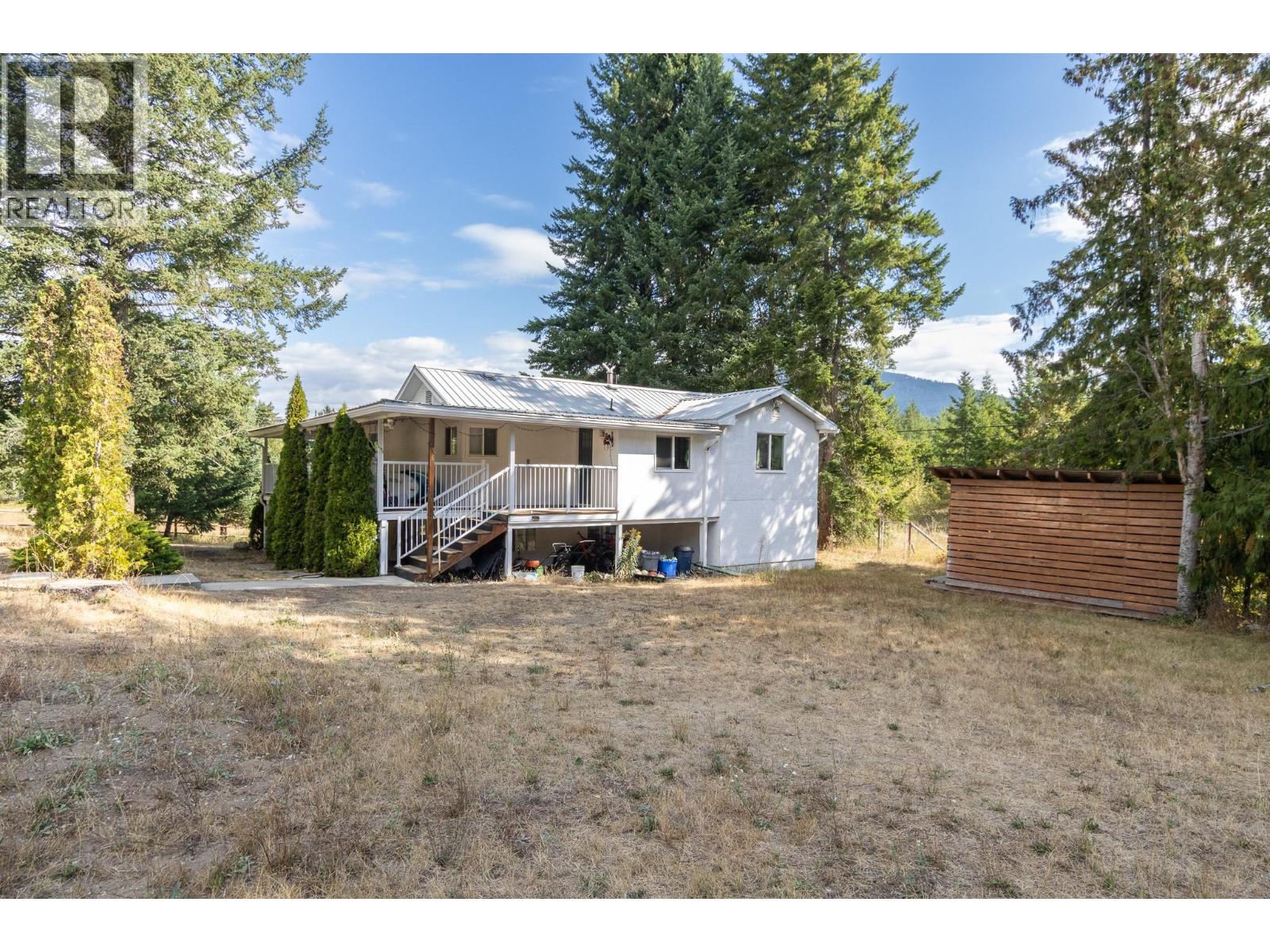 4270 10 Avenue, Salmon Arm, British Columbia  V1E 1W7 - Photo 6 - 10399302