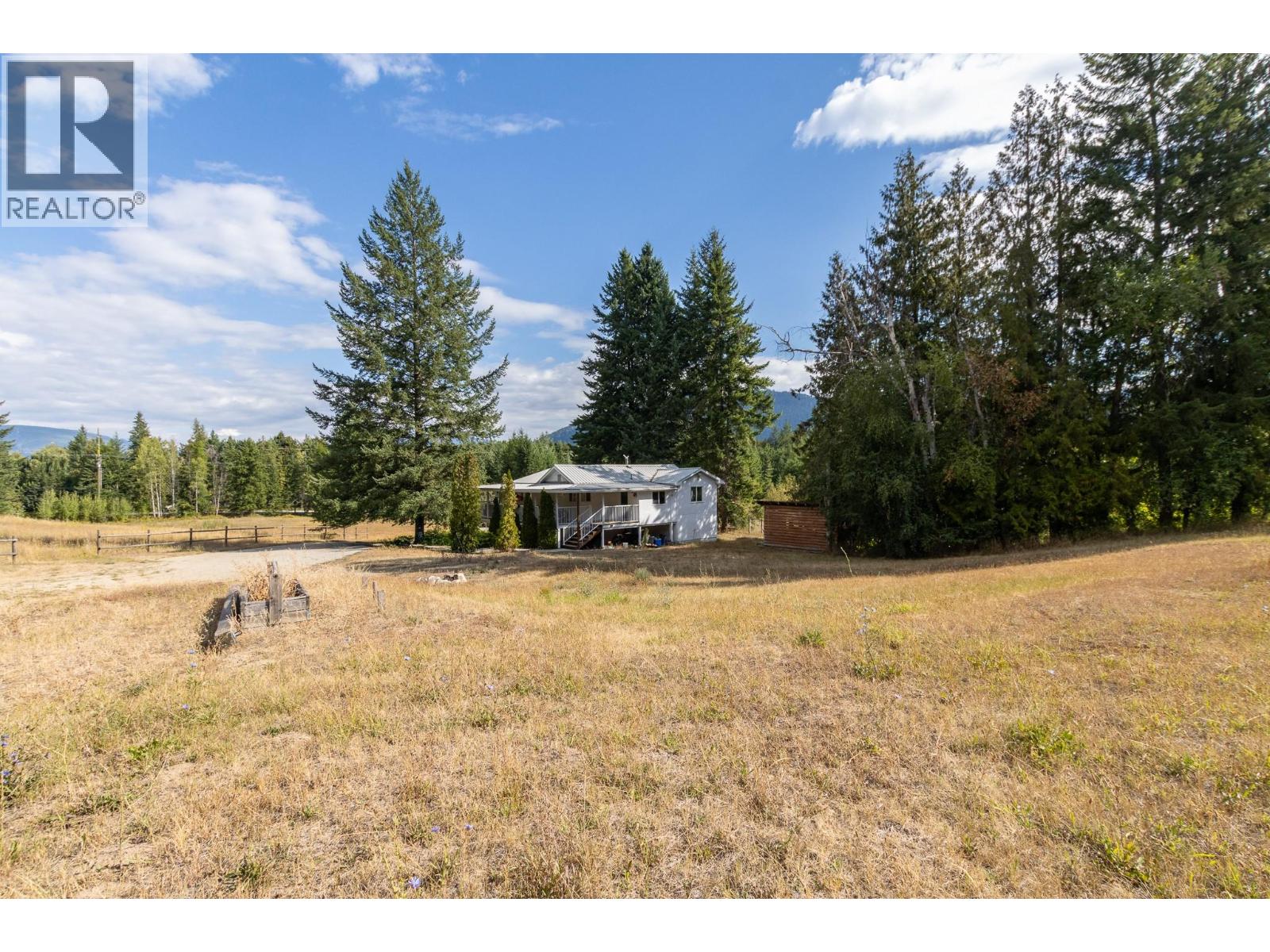 4270 10 Avenue, Salmon Arm, British Columbia  V1E 1W7 - Photo 9 - 10399302