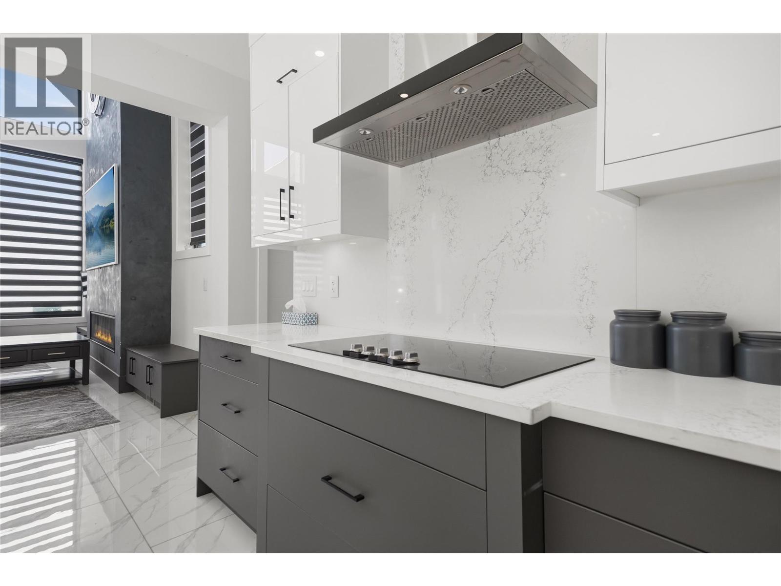 3490 Old Vernon Road, Kelowna, British Columbia  V1X 6P3 - Photo 34 - 10399156