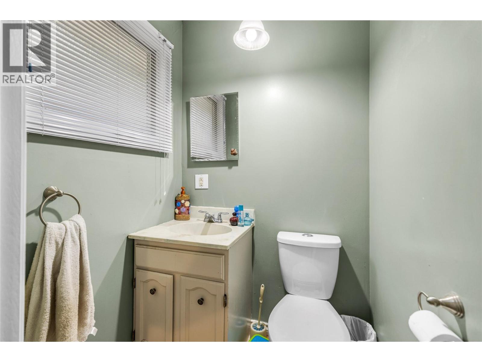 824 Barber Road, Clearwater, British Columbia  V0E 1N2 - Photo 12 - 10399348