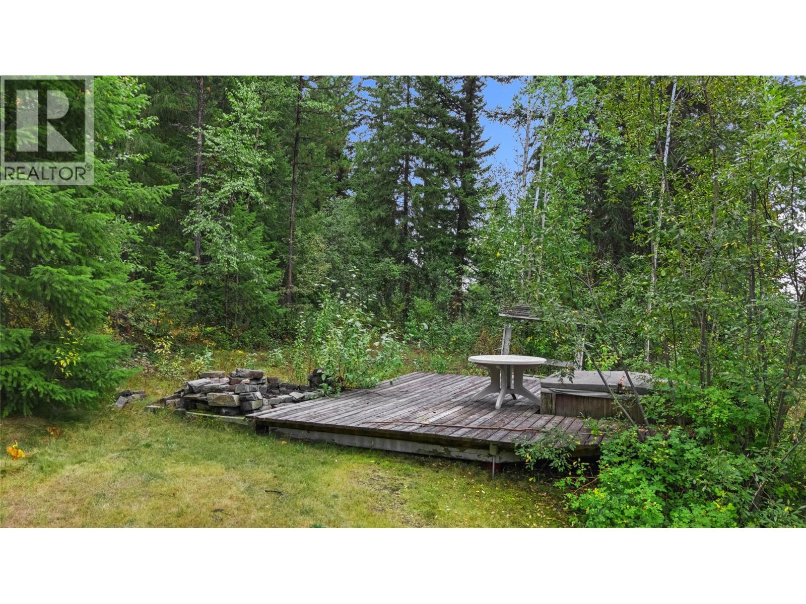 824 Barber Road, Clearwater, British Columbia  V0E 1N2 - Photo 23 - 10399348