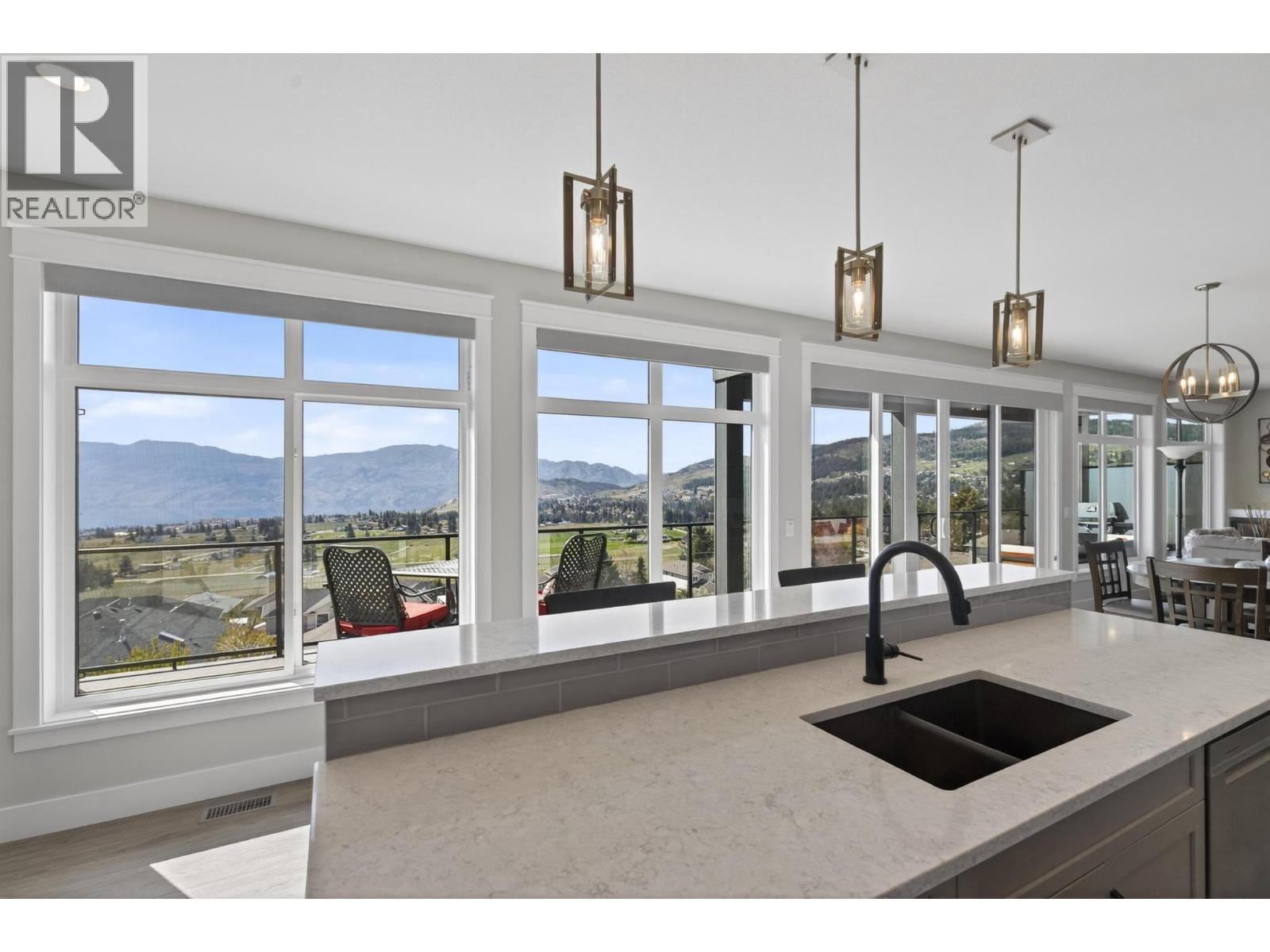 2847 Copper Ridge Drive, West Kelowna, British Columbia  V4T 0E7 - Photo 2 - 10399390