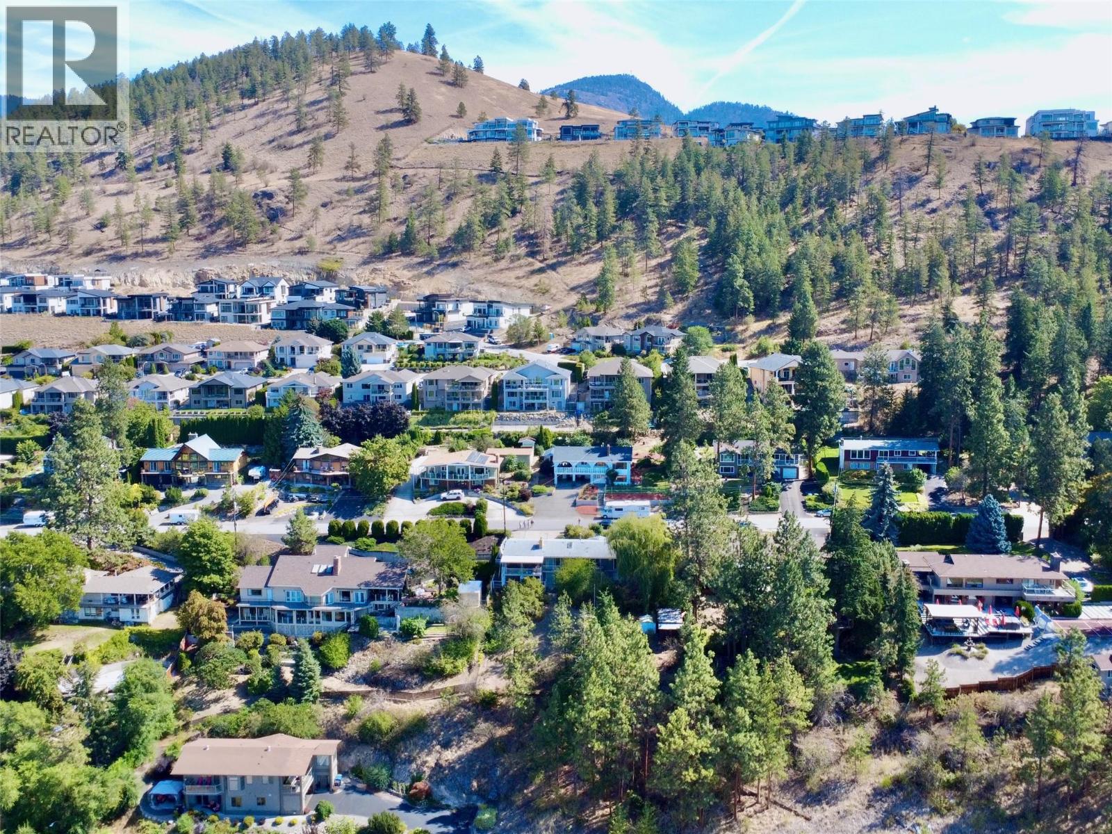 1030 Toovey Road, Kelowna, British Columbia  V1X 6R1 - Photo 4 - 10399364