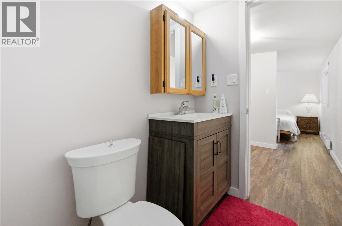 2413 Doukhobour Road, Castlegar, British Columbia  V1N 4P2 - Photo 21 - 10399435