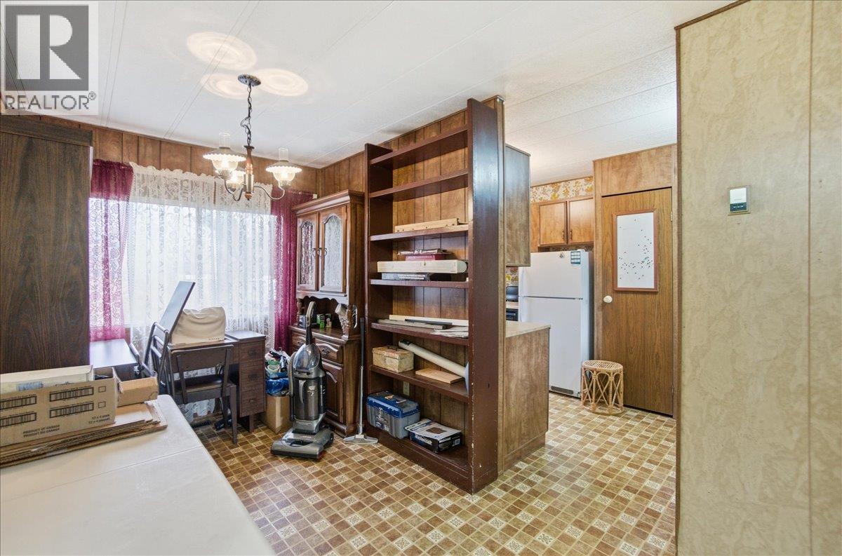2413 Doukhobour Road, Castlegar, British Columbia  V1N 4P2 - Photo 29 - 10399435