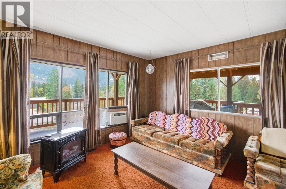 2413 Doukhobour Road, Castlegar, British Columbia  V1N 4P2 - Photo 36 - 10399435
