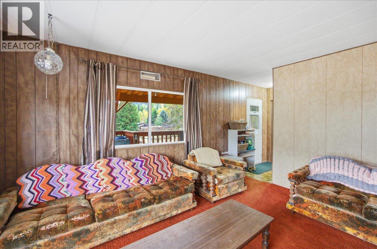2413 Doukhobour Road, Castlegar, British Columbia  V1N 4P2 - Photo 37 - 10399435