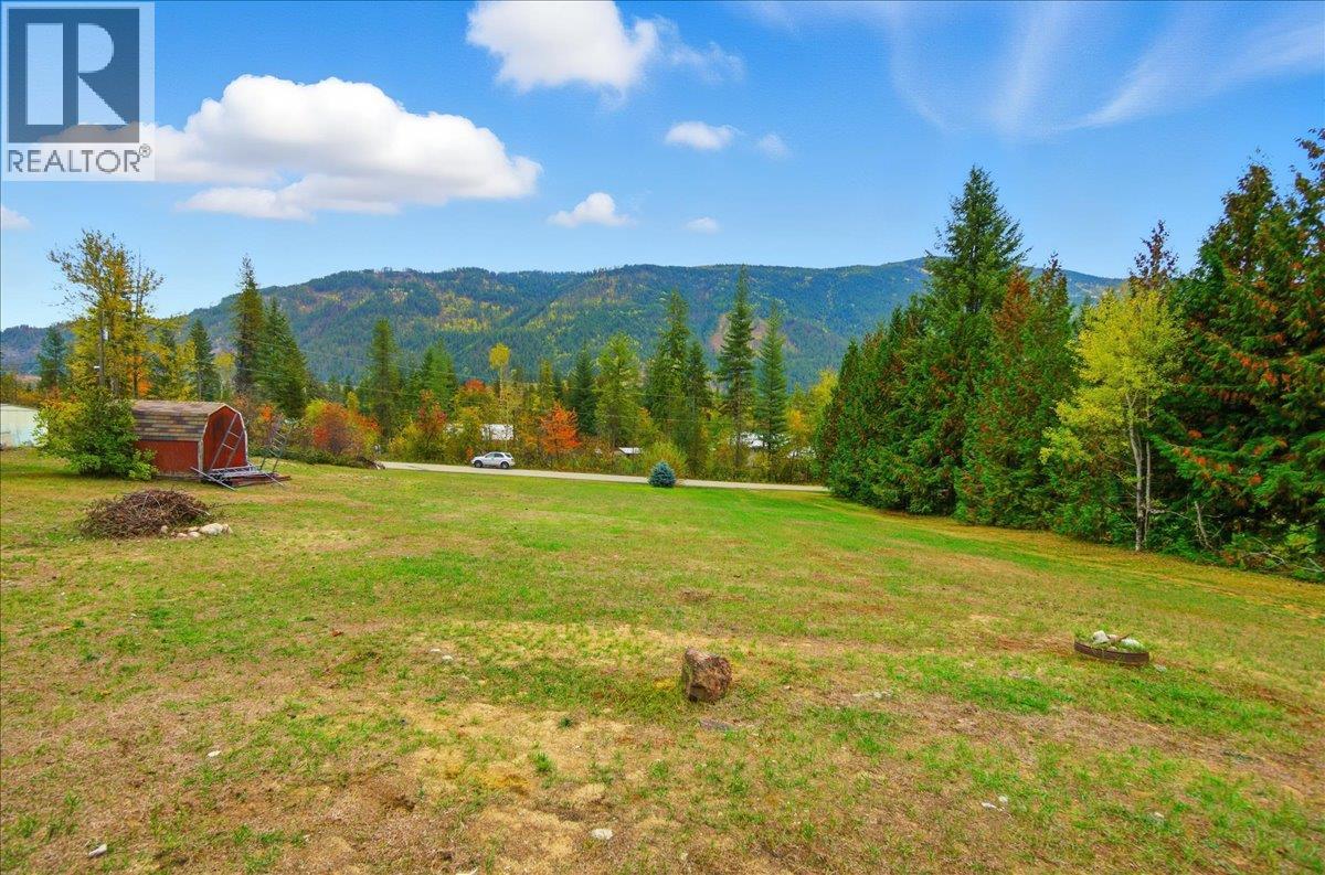 2413 Doukhobour Road, Castlegar, British Columbia  V1N 4P2 - Photo 43 - 10399435