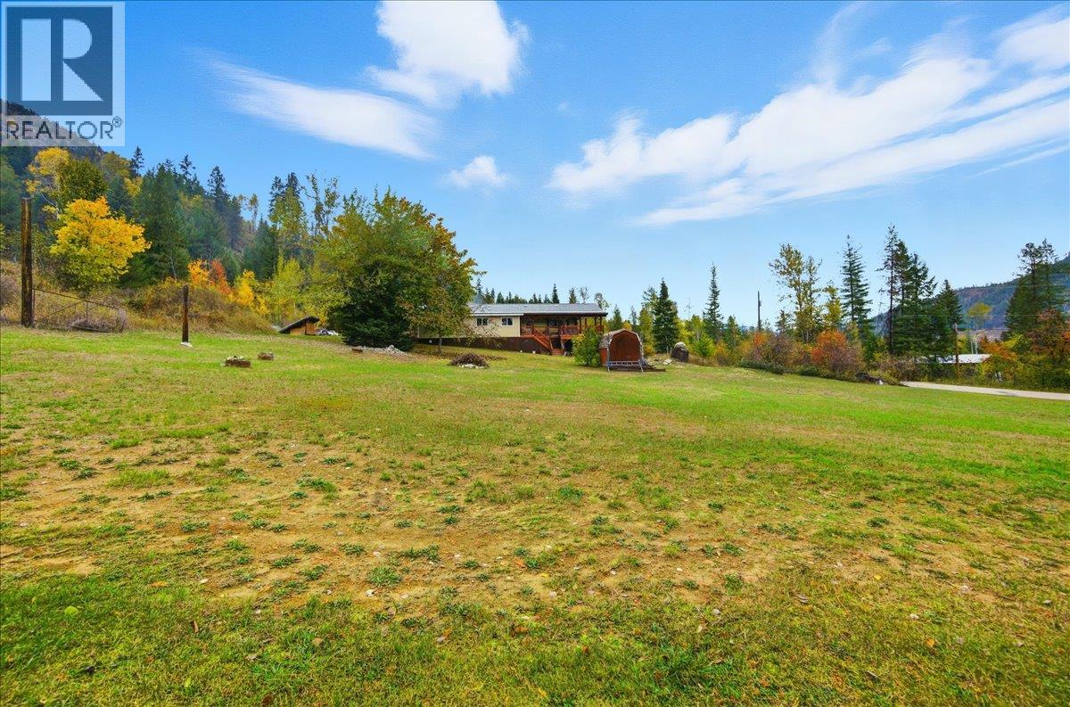 2413 Doukhobour Road, Castlegar, British Columbia  V1N 4P2 - Photo 44 - 10399435