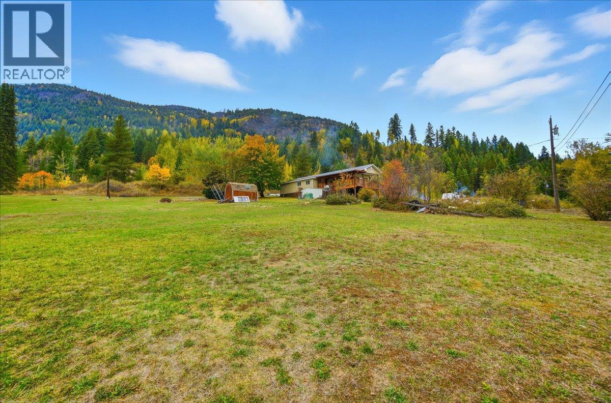2413 Doukhobour Road, Castlegar, British Columbia  V1N 4P2 - Photo 47 - 10399435