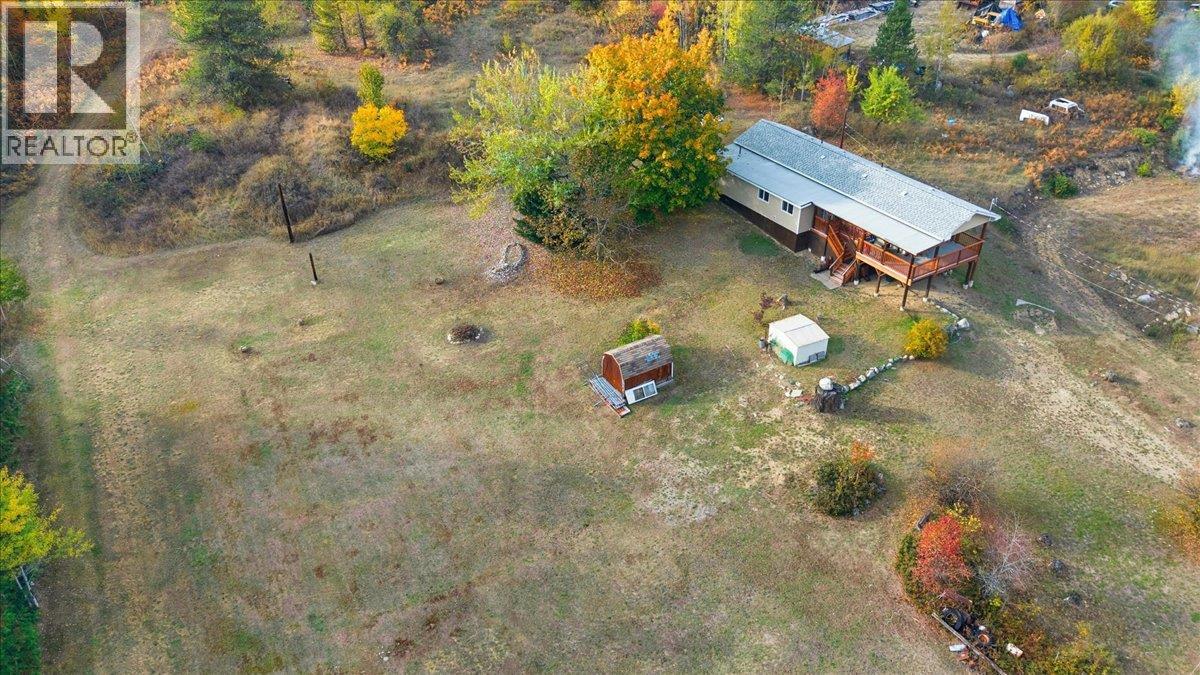2413 Doukhobour Road, Castlegar, British Columbia  V1N 4P2 - Photo 9 - 10399435