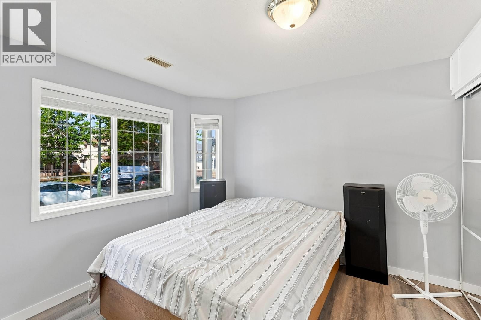 1325 Friesen Road, Kelowna, British Columbia  V1X 7P3 - Photo 5 - 10398934