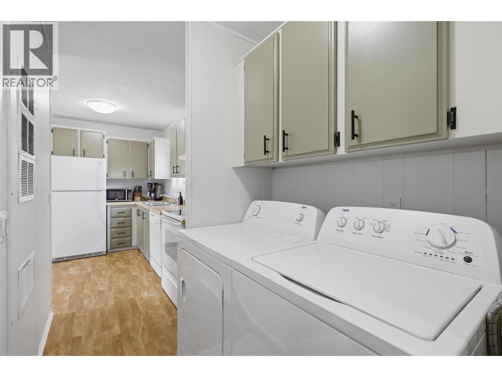 6941 Watson Drive E, Kamloops, British Columbia  V0K 2J0 - Photo 19 - 10399481