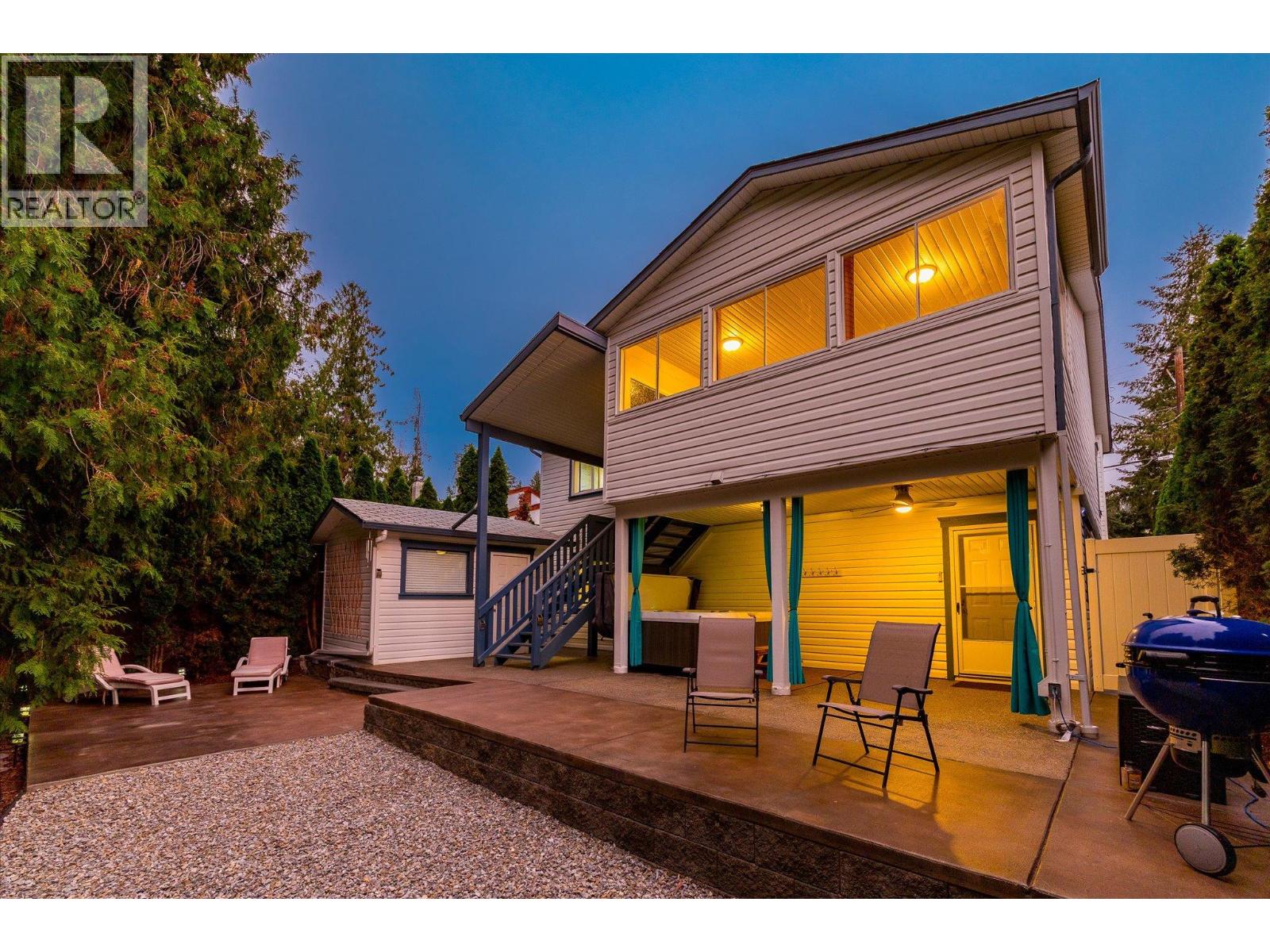 842 Raymer Road, Kelowna, British Columbia  V1W 1J8 - Photo 3 - 10399055