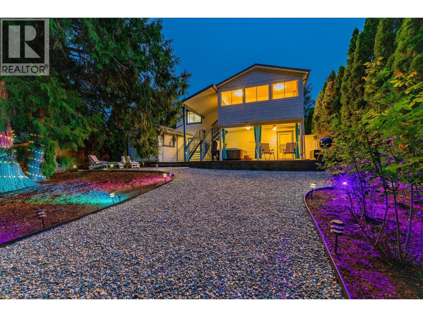 842 Raymer Road, Kelowna, British Columbia  V1W 1J8 - Photo 5 - 10399055