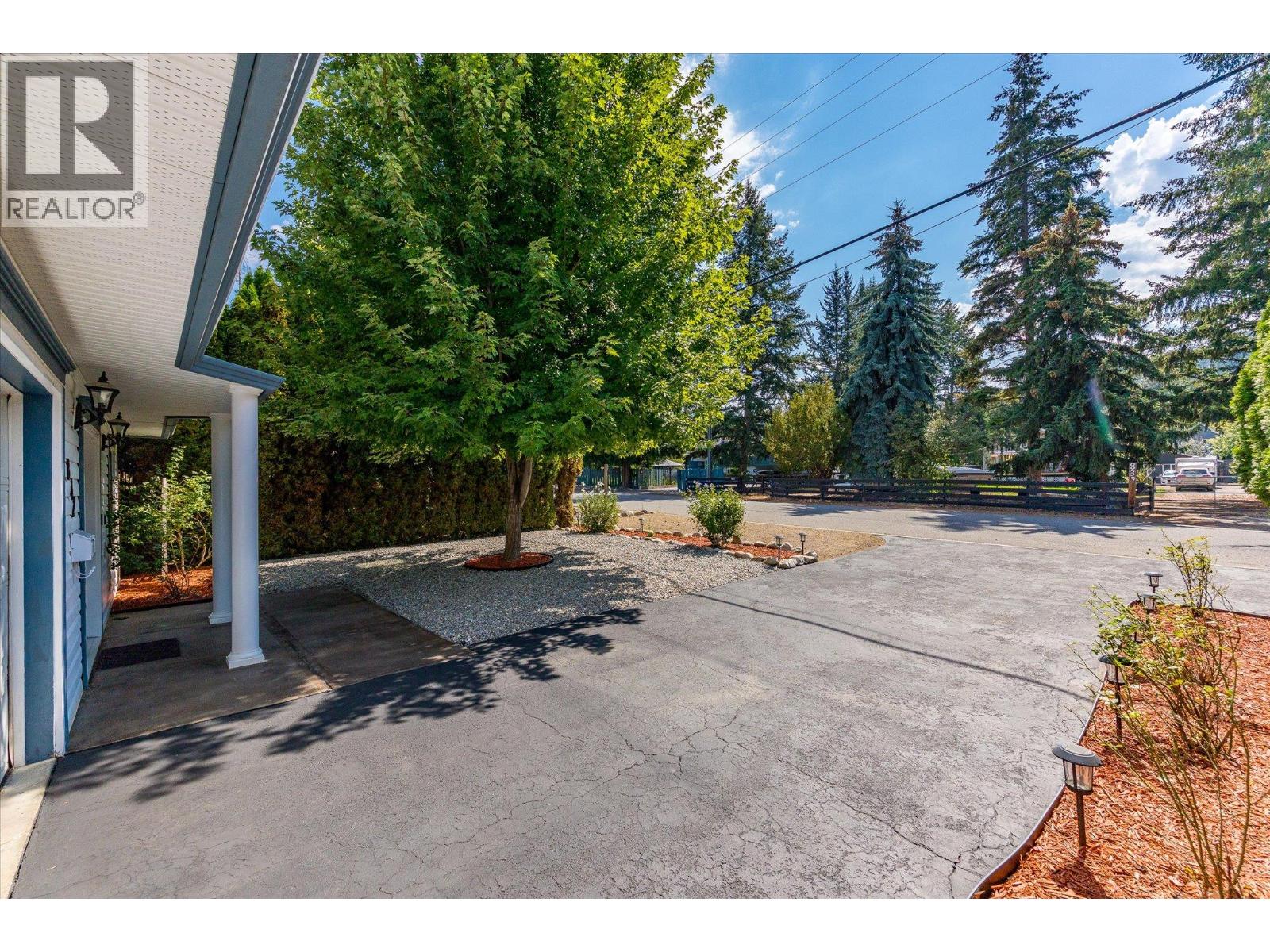 842 Raymer Road, Kelowna, British Columbia  V1W 1J8 - Photo 67 - 10399055