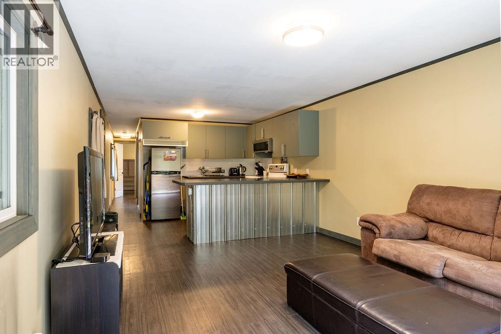 1079 Lundell Road Unit# 4, Revelstoke, British Columbia  V0E 2S0 - Photo 3 - 10399411