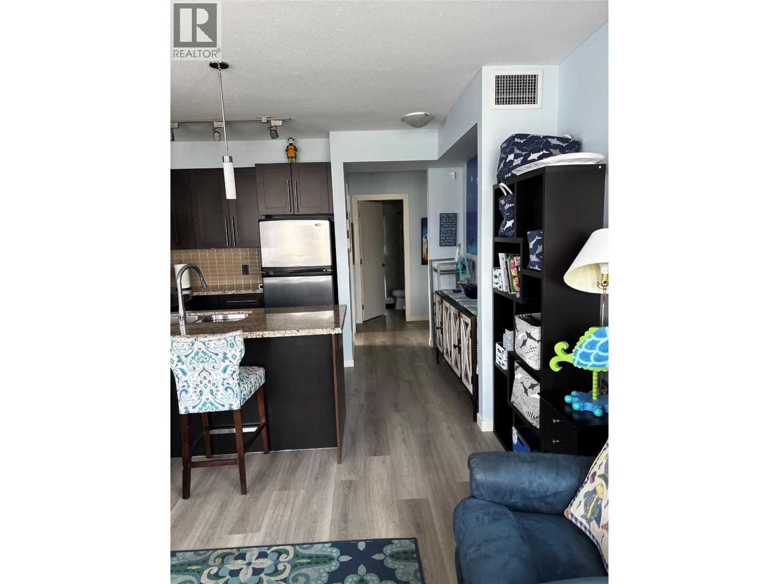 1075 Sunset Drive Unit# 1503, Kelowna, British Columbia  V1Y 9Y9 - Photo 2 - 10398880