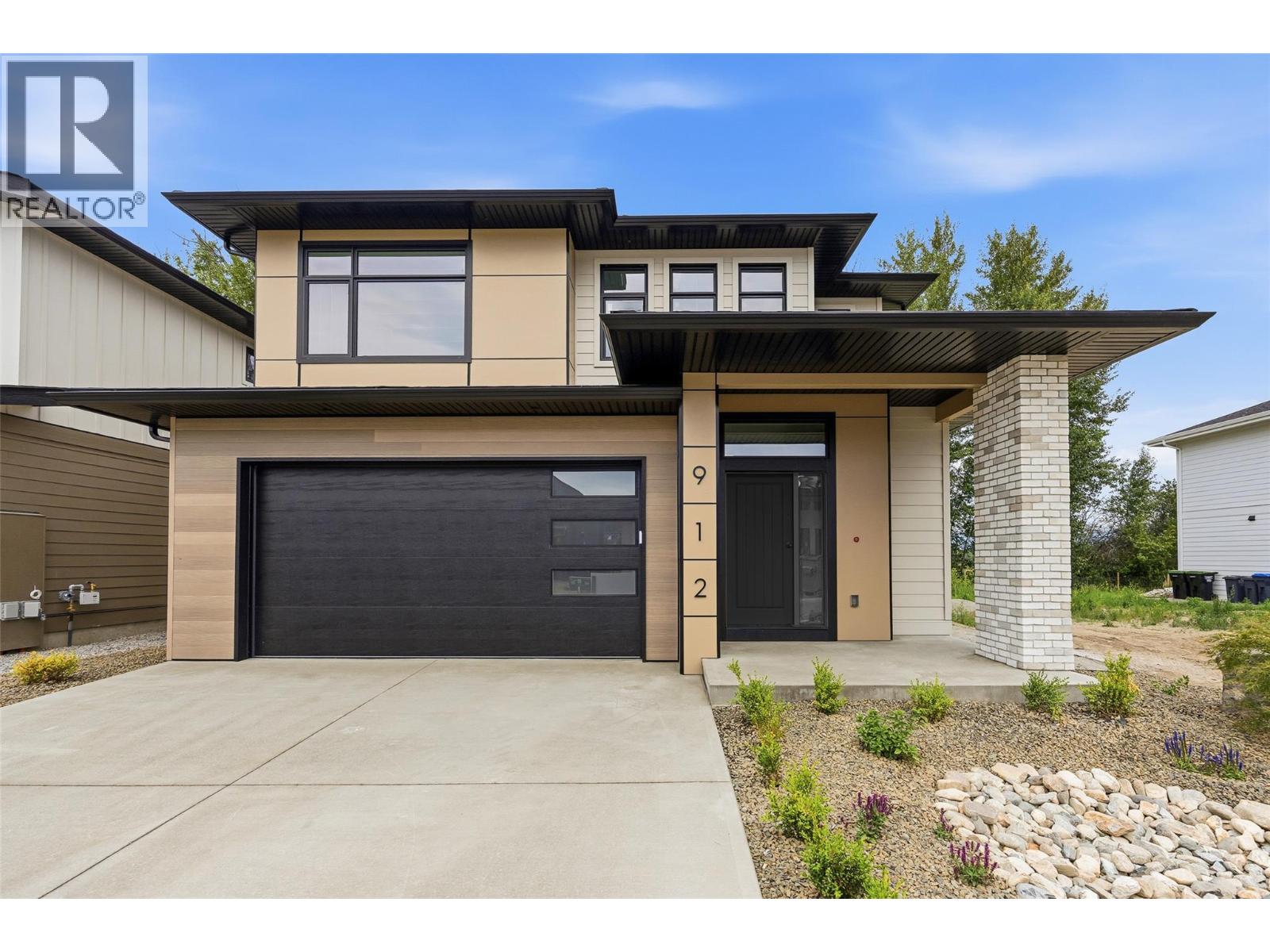 912 Bull Crescent, Kelowna, British Columbia  V1W 4N2 - Photo 1 - 10399475