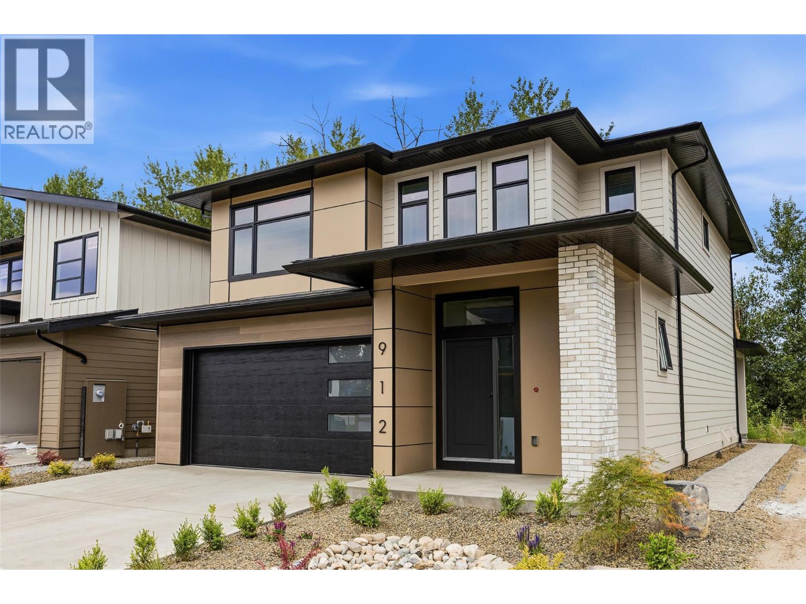 912 Bull Crescent, Kelowna, British Columbia  V1W 4N2 - Photo 2 - 10399475