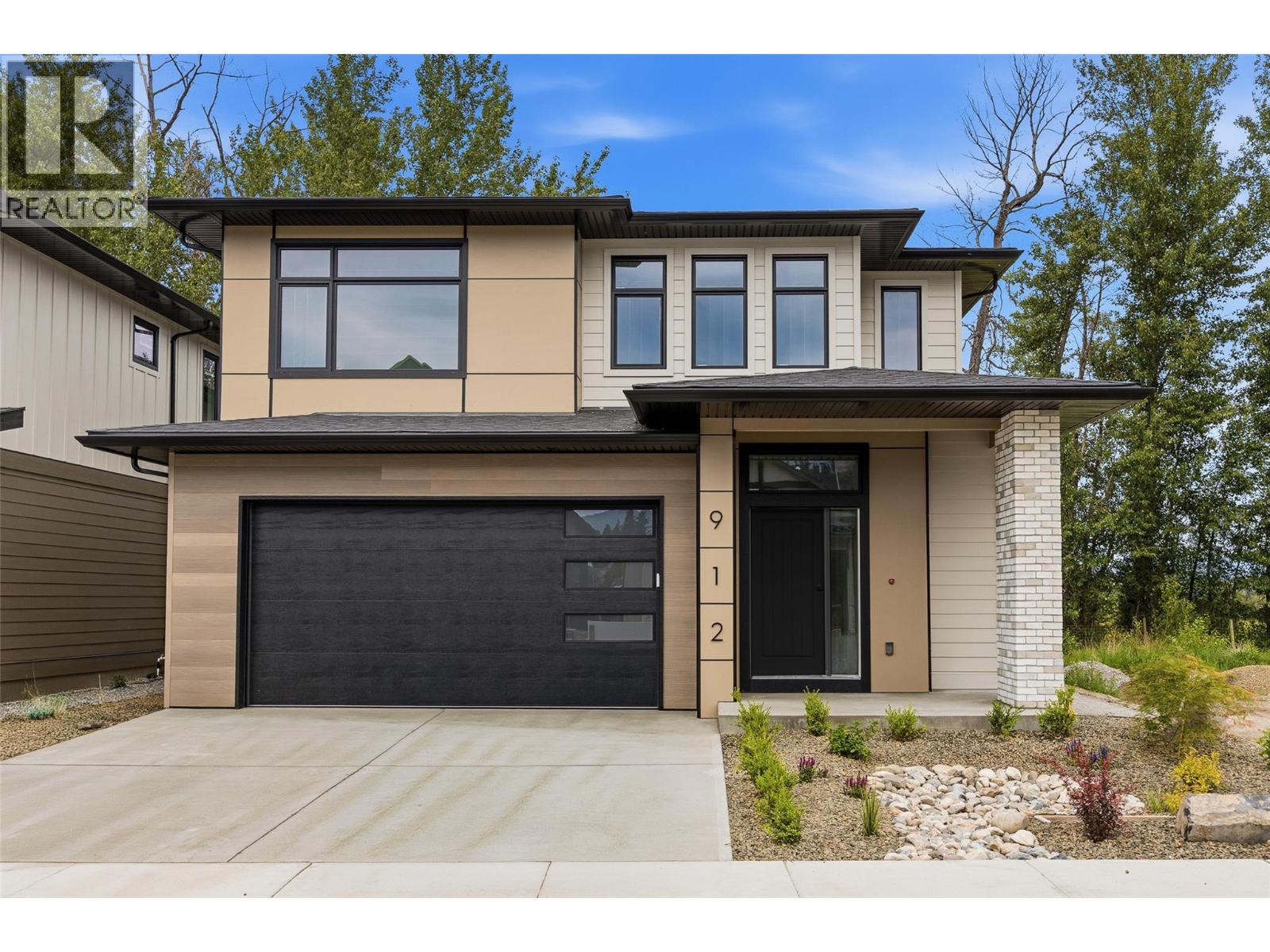 912 Bull Crescent, Kelowna, British Columbia  V1W 4N2 - Photo 3 - 10399475