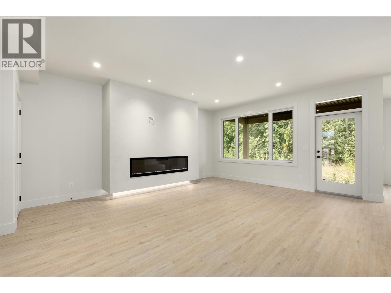 908 Bull Crescent, Kelowna, British Columbia  V1W 4N2 - Photo 5 - 10399472