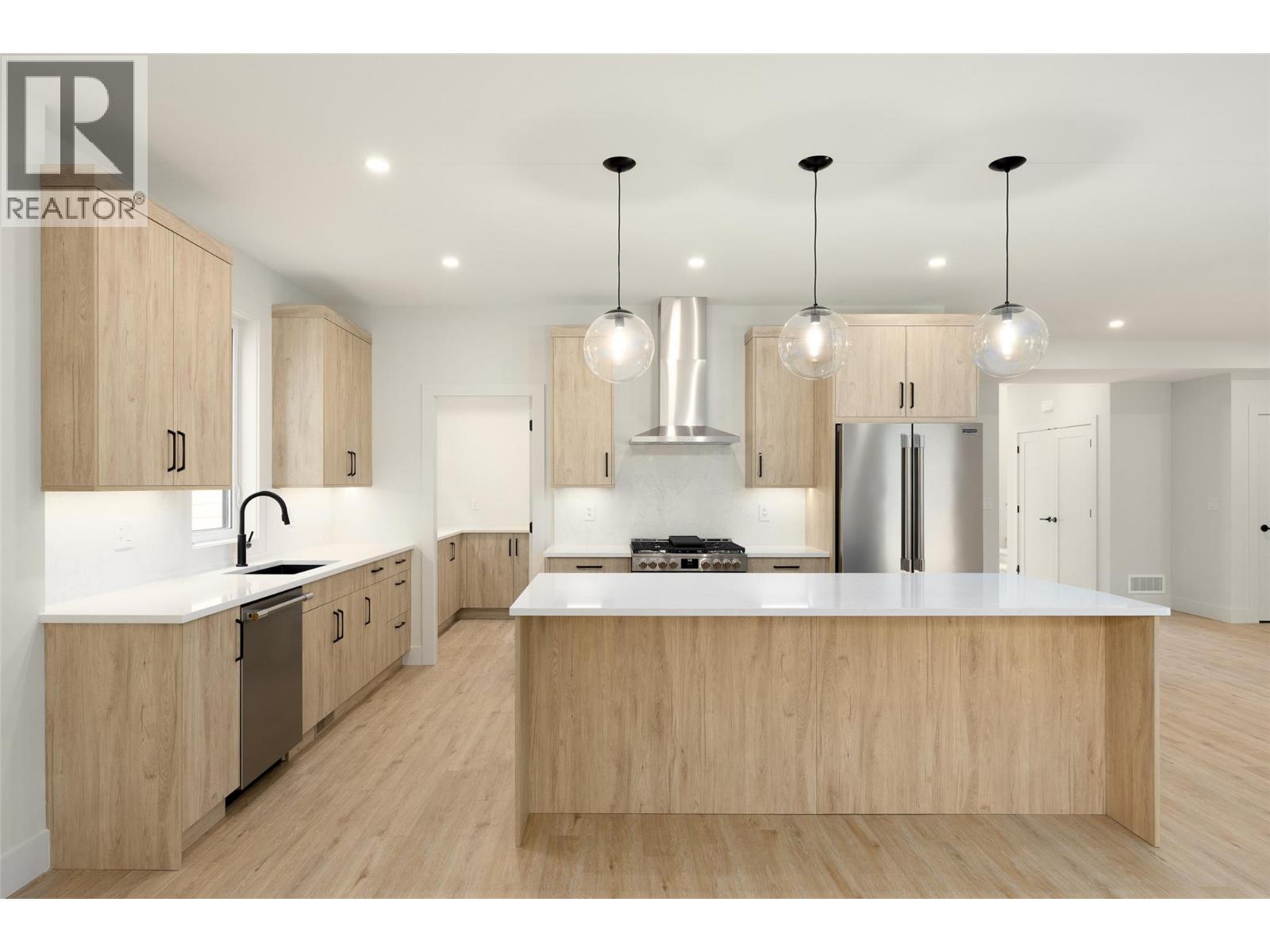 908 Bull Crescent, Kelowna, British Columbia  V1W 4N2 - Photo 9 - 10399472