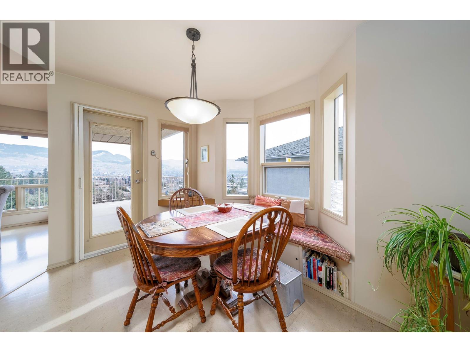 933 Purcell Drive, Kelowna, British Columbia  V1V 1N8 - Photo 9 - 10399351