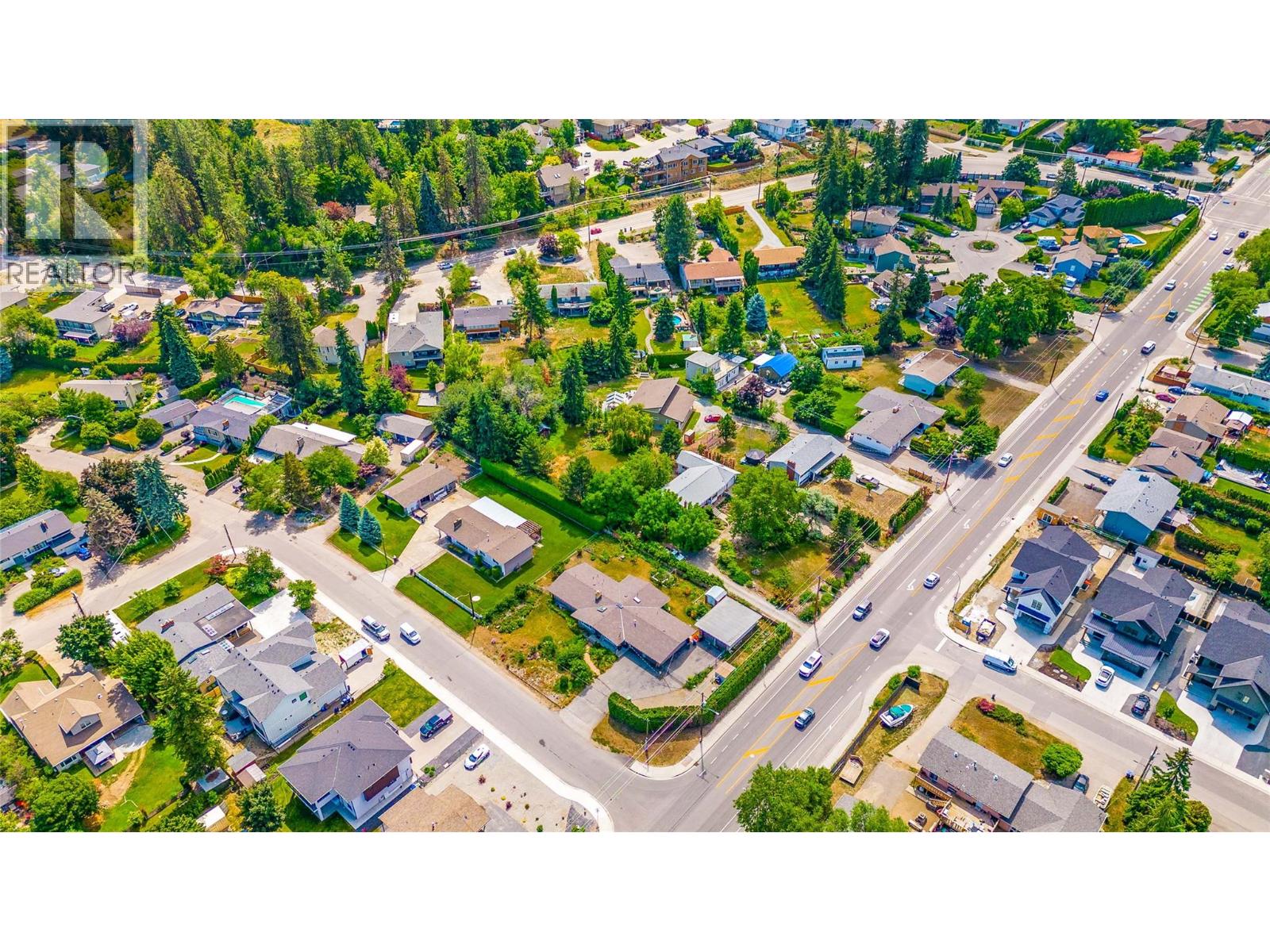 705 Hazell Road, Kelowna, British Columbia  V1W 1R2 - Photo 5 - 10399363