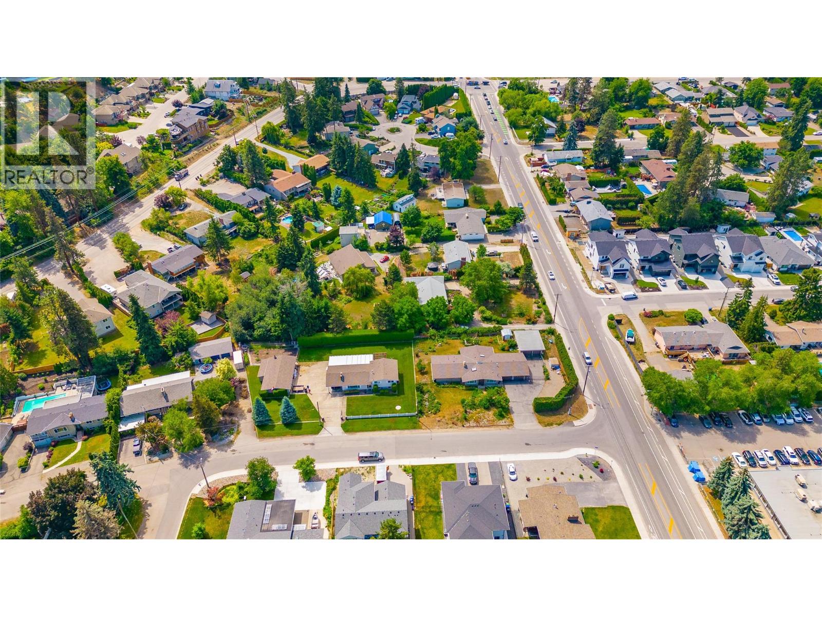 705 Hazell Road, Kelowna, British Columbia  V1W 1R2 - Photo 6 - 10399363