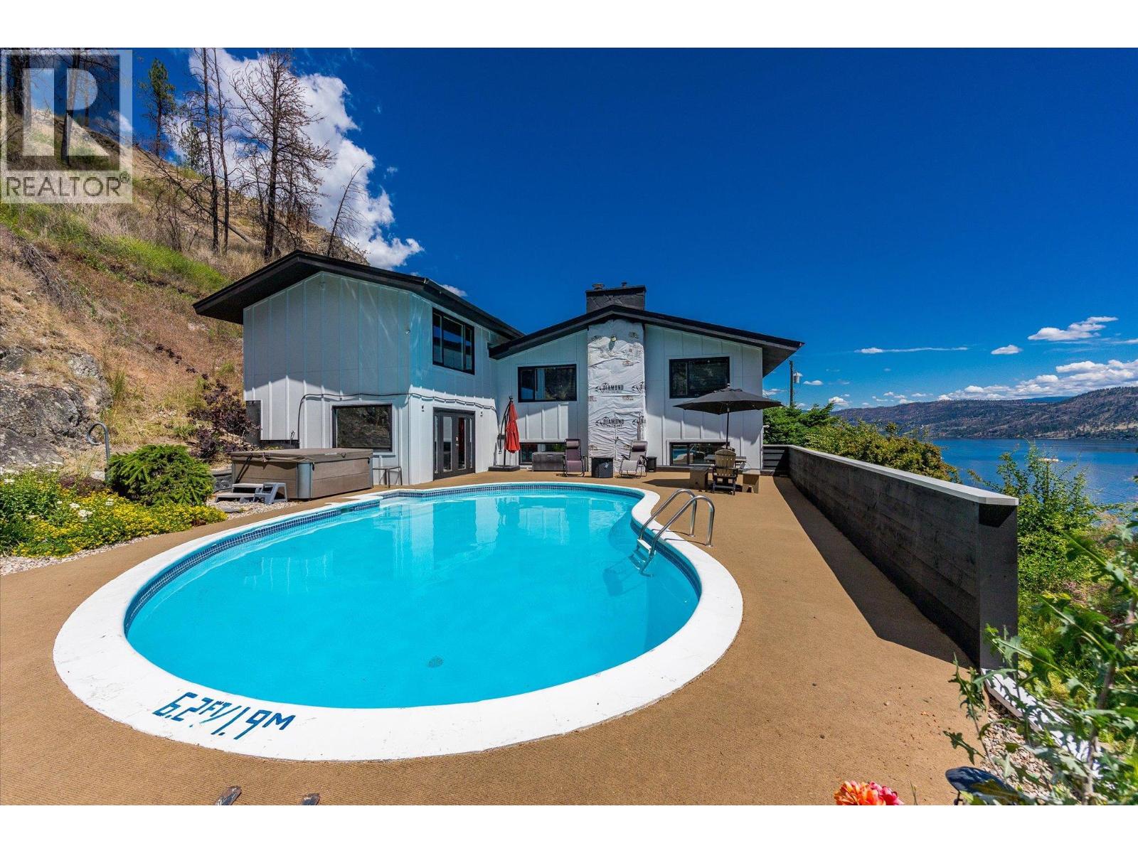 1084 Westside Road S, West Kelowna, British Columbia  V1Z 3S1 - Photo 1 - 10399492