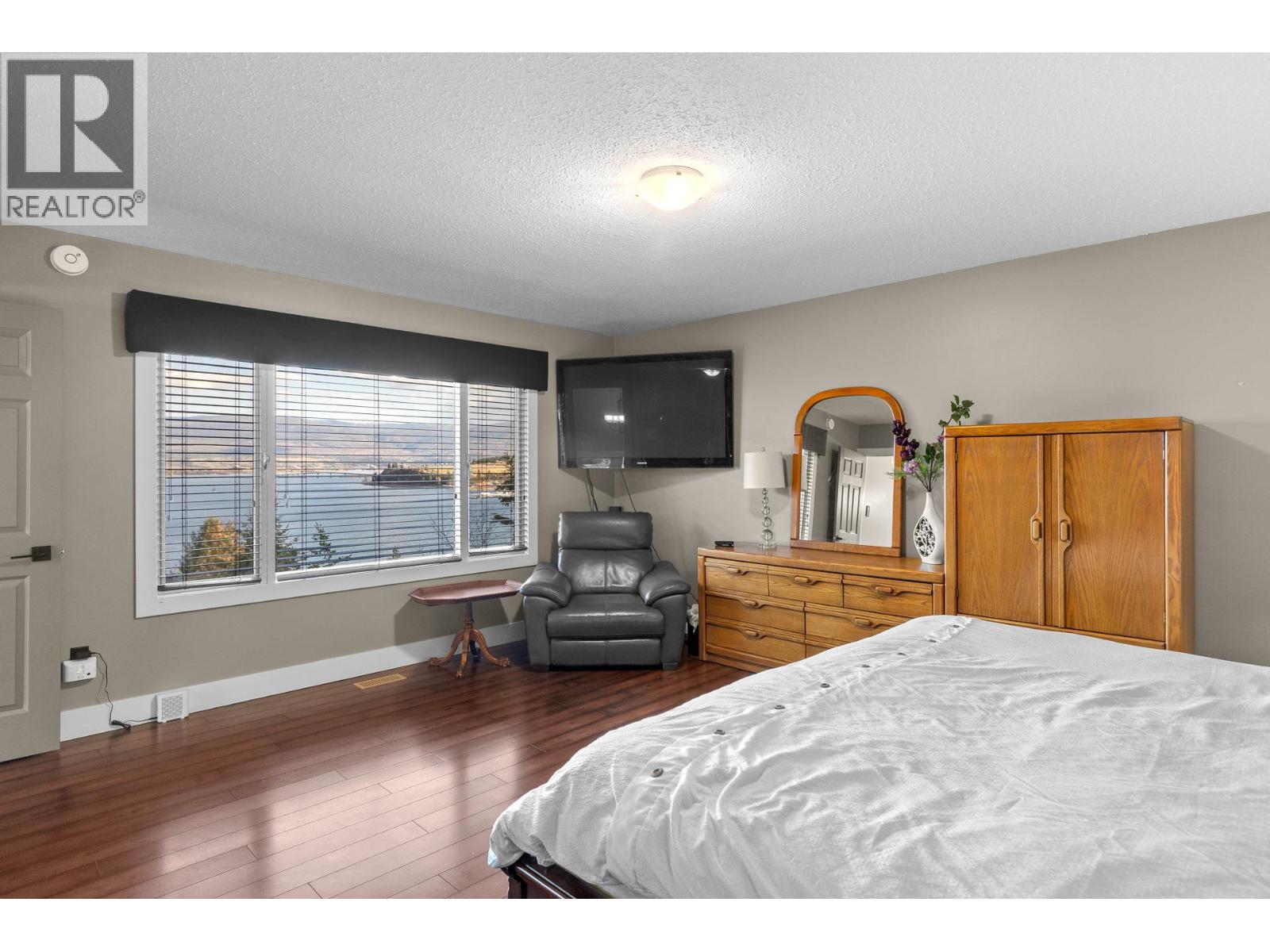 1084 Westside Road S, West Kelowna, British Columbia  V1Z 3S1 - Photo 15 - 10399492