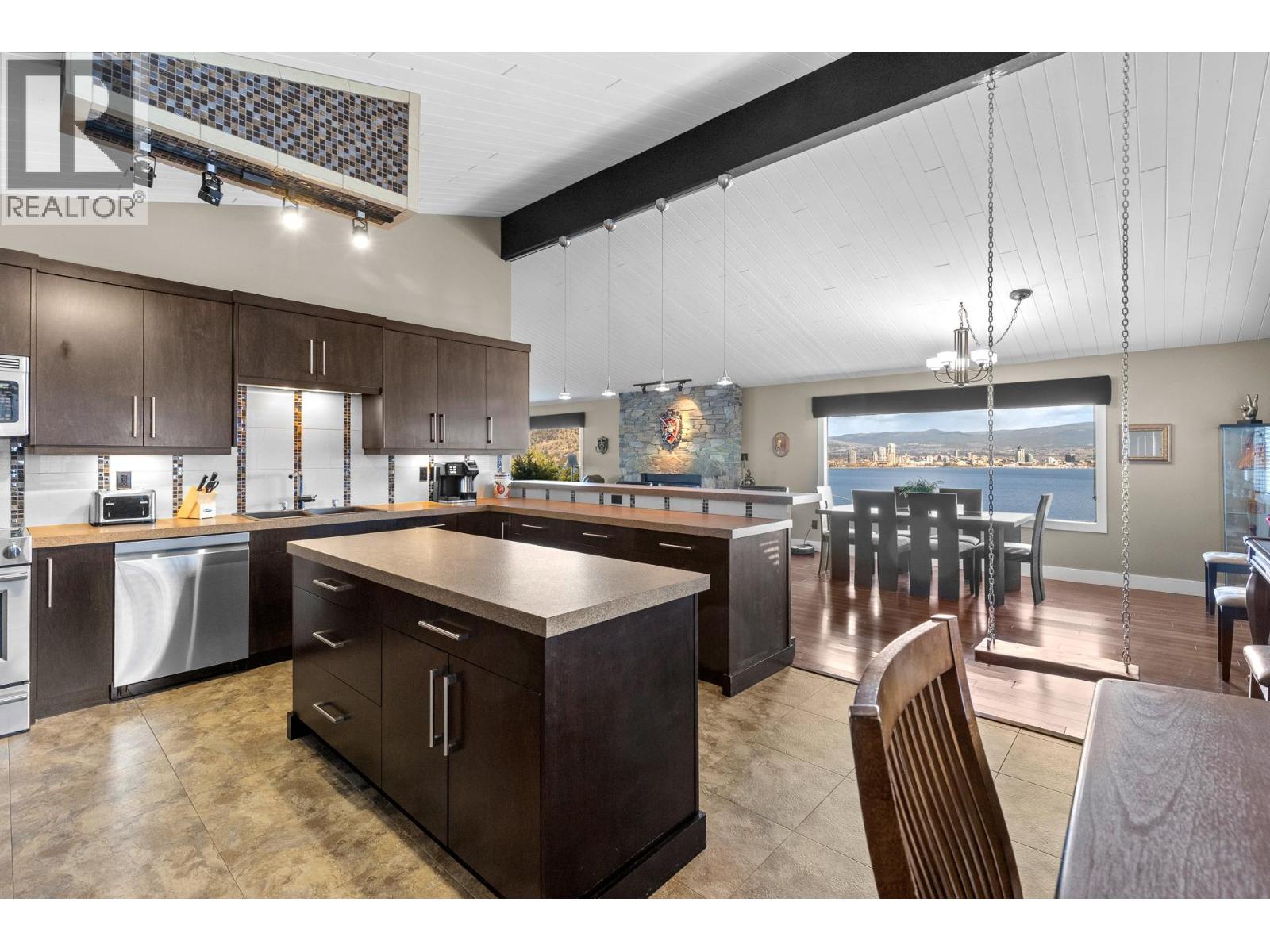 1084 Westside Road S, West Kelowna, British Columbia  V1Z 3S1 - Photo 5 - 10399492