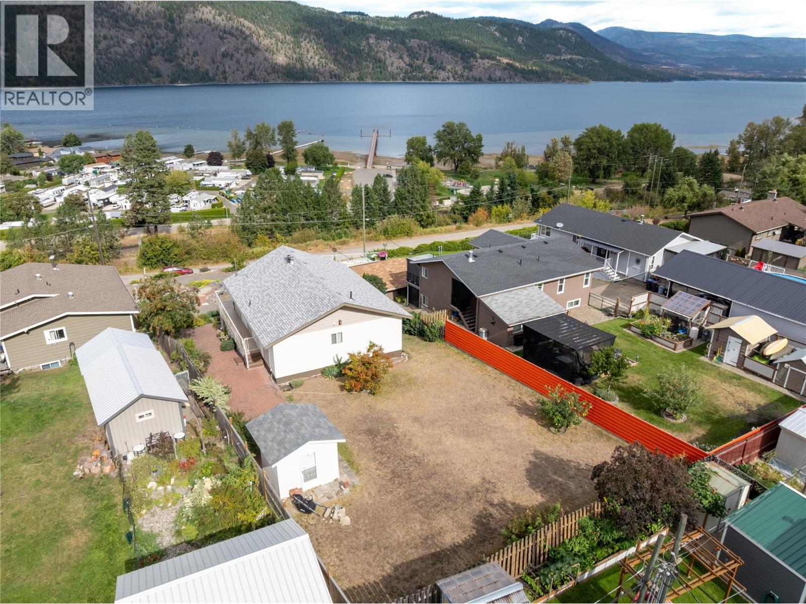 1225 Bay Drive, Chase, British Columbia  V0E 1M0 - Photo 9 - 10399301