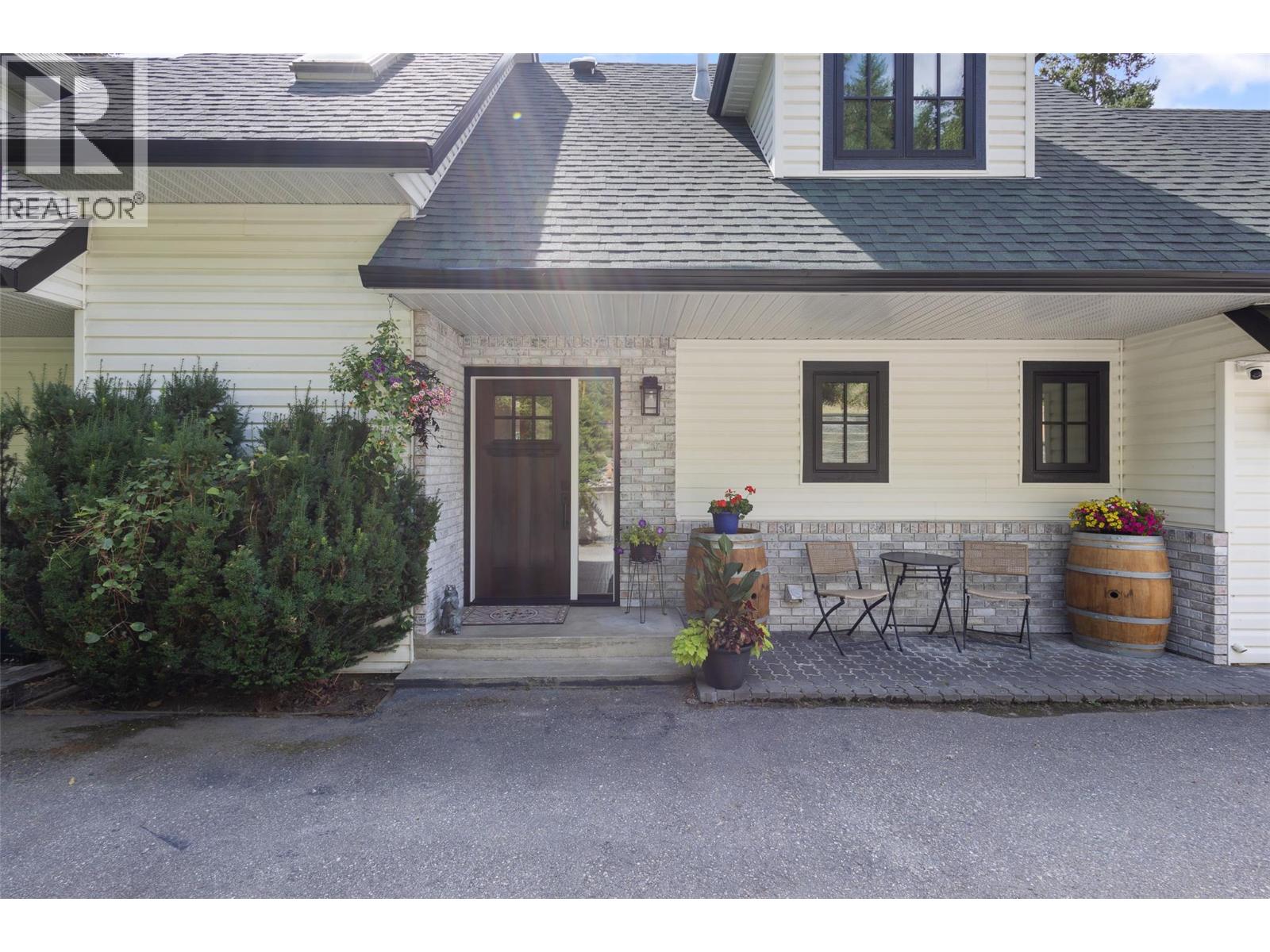 133 Goldclaim Road, Vernon, British Columbia  V1H 1H2 - Photo 8 - 10399494