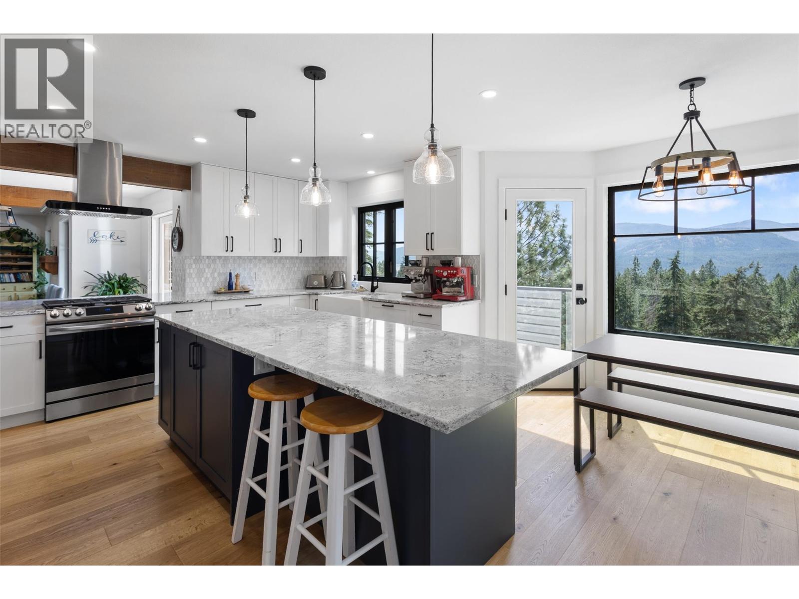 133 Goldclaim Road, Vernon, British Columbia  V1H 1H2 - Photo 9 - 10399494