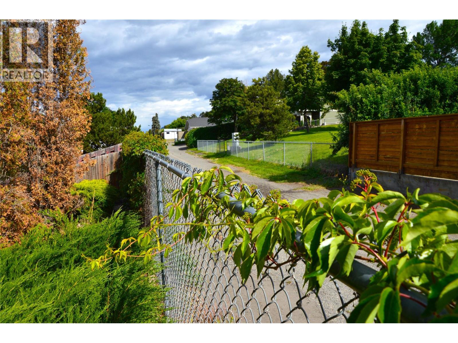 507 Strathcona Terrace, Kamloops, British Columbia  V2C 1C2 - Photo 37 - 10399493