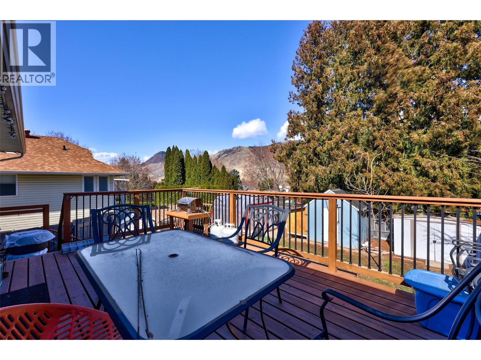 2768 Valleyview Drive, Kamloops, British Columbia  V2C 4E8 - Photo 2 - 10399456