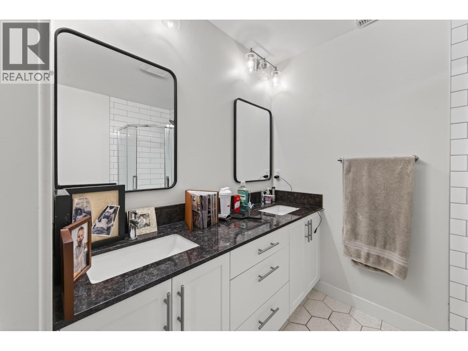 1512 Granite Drive Unit# 8, Golden, British Columbia  V0A 1H3 - Photo 16 - 10399454