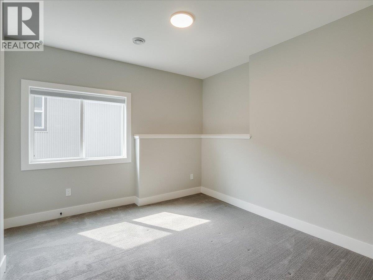 808 7th Avenue, Castlegar, British Columbia  V1N 1R9 - Photo 34 - 10399389