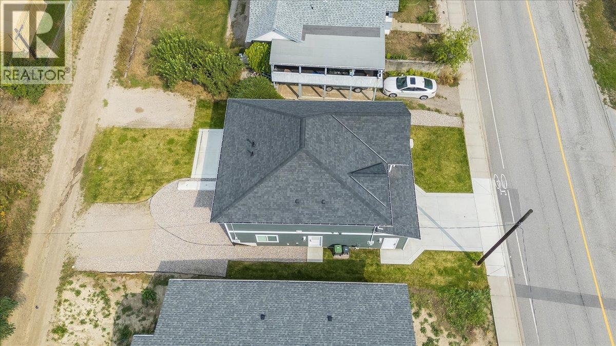808 7th Avenue, Castlegar, British Columbia  V1N 1R9 - Photo 43 - 10399389