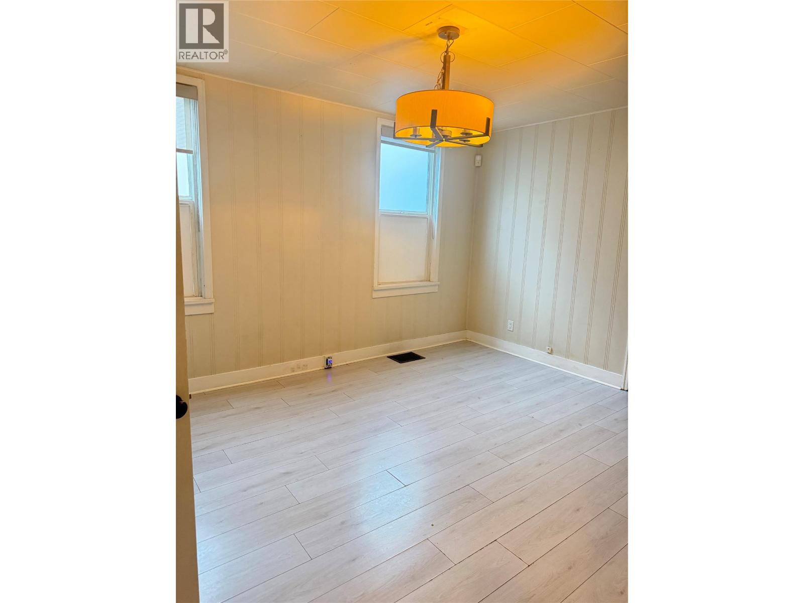748 Bernard Avenue, Kelowna, British Columbia  V1Y 6P5 - Photo 11 - 10399184